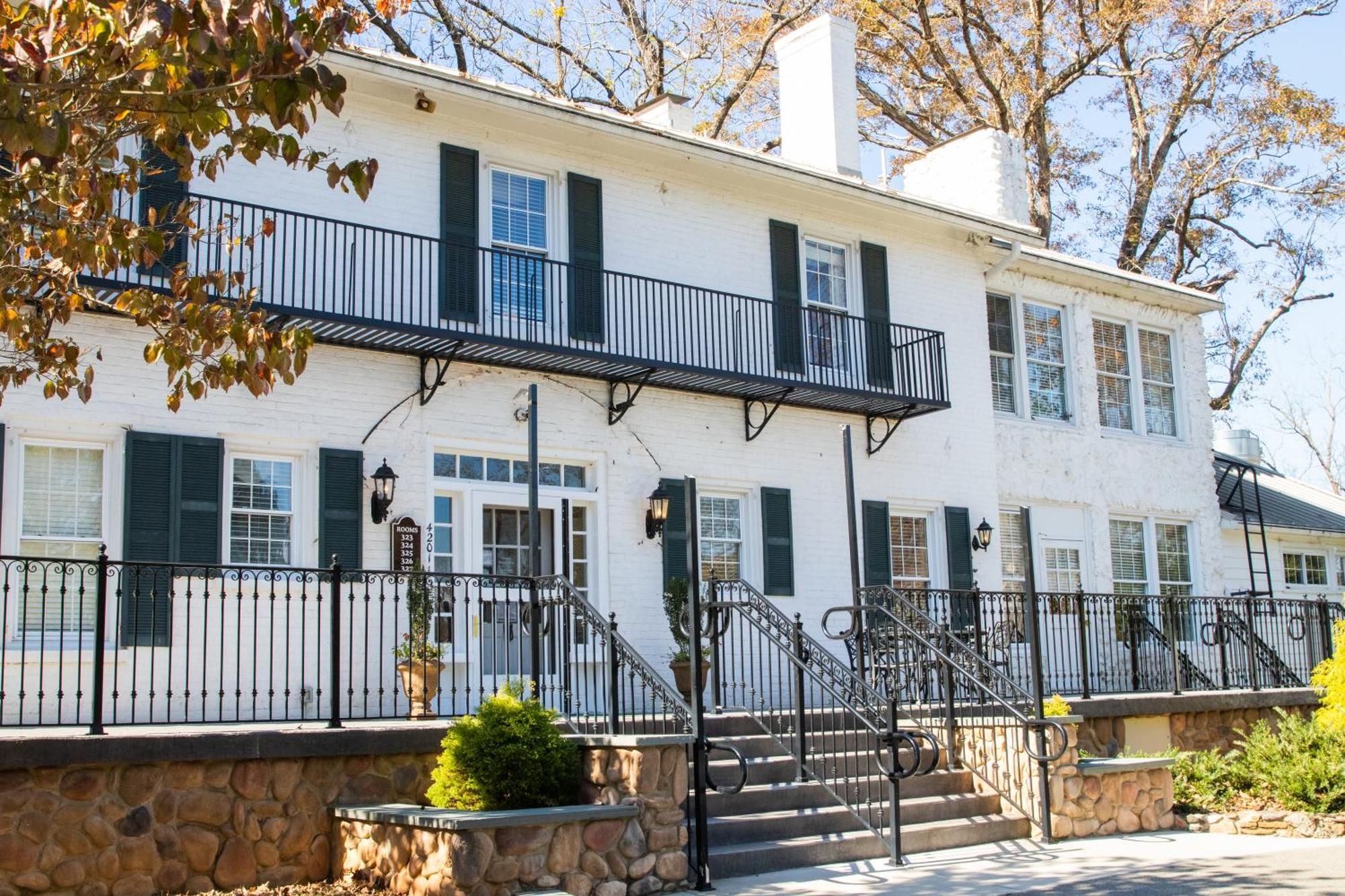 شقة Excelsior At The Manor House Clemmons المظهر الخارجي الصورة