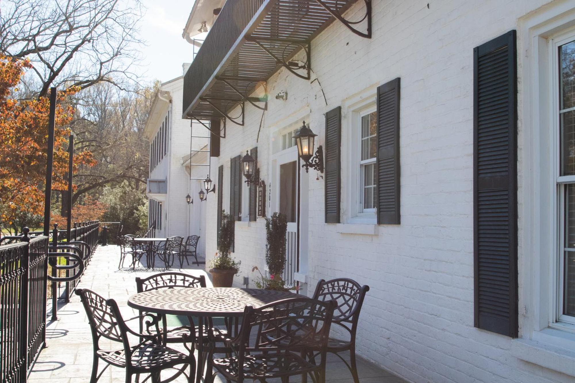 شقة Excelsior At The Manor House Clemmons المظهر الخارجي الصورة