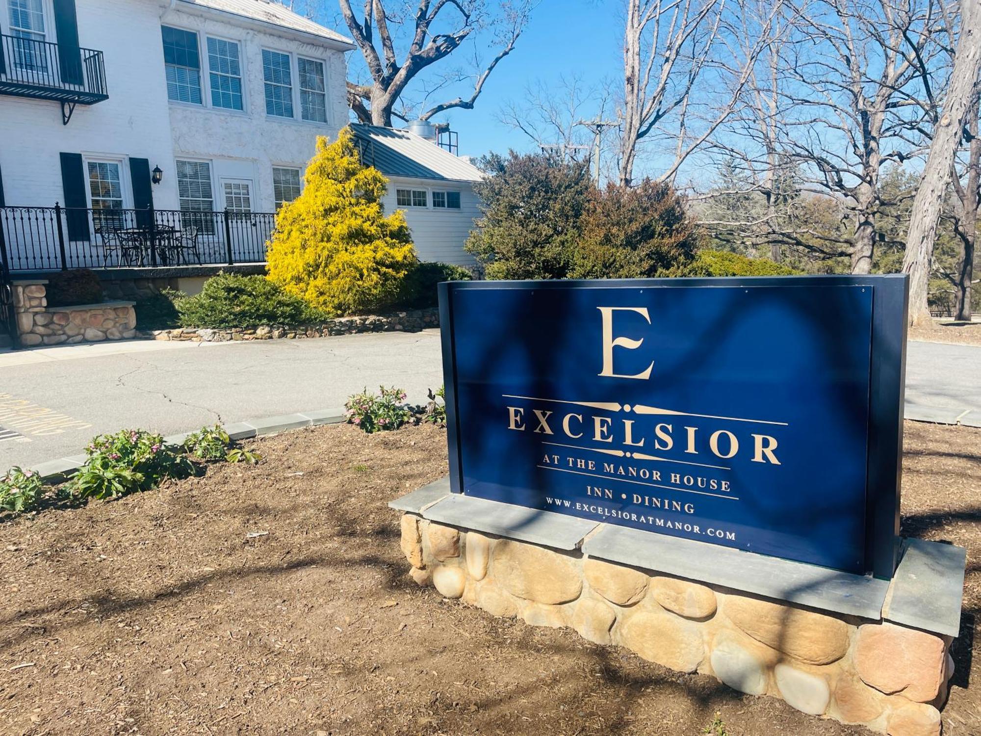 شقة Excelsior At The Manor House Clemmons المظهر الخارجي الصورة