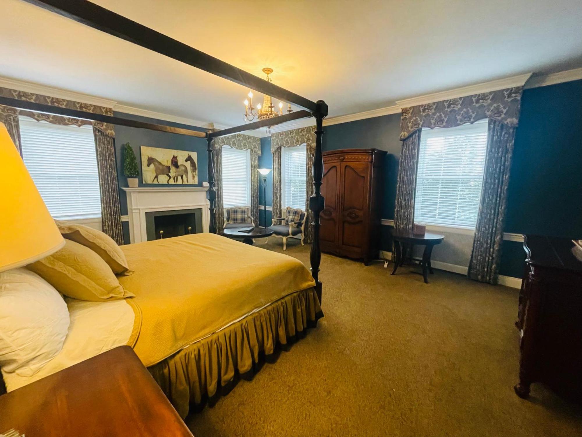 شقة Excelsior At The Manor House Clemmons المظهر الخارجي الصورة